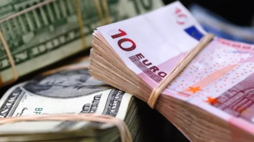 Kebijakan Tarif Trump Menguatkan Dolar AS thumbnail